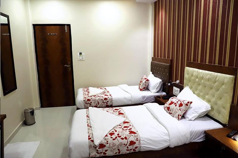 Hotel Golden Hayyath Inn Bombaj Exteriér fotografie
