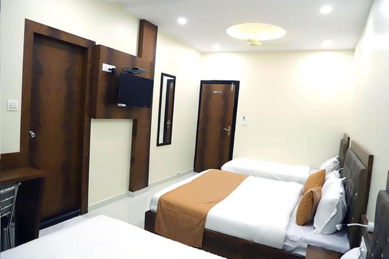 Hotel Golden Hayyath Inn Bombaj Exteriér fotografie